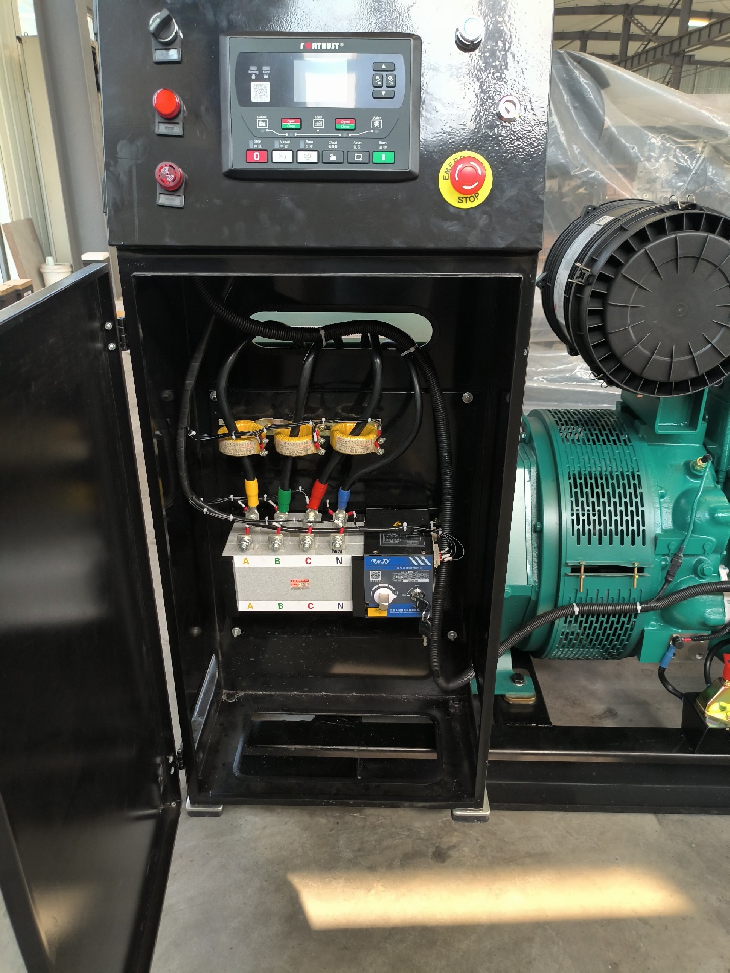 【出口】国外客户订购100KVA 80kw静音箱机组